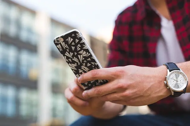 The Best Smartphone Accessories You Need to Consider