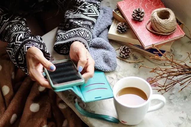 The Essential Guide to Choosing the Right Phone Accessories